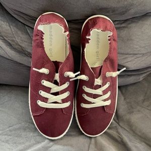 Madden Girl Marisa Sneaker-brand new never worn